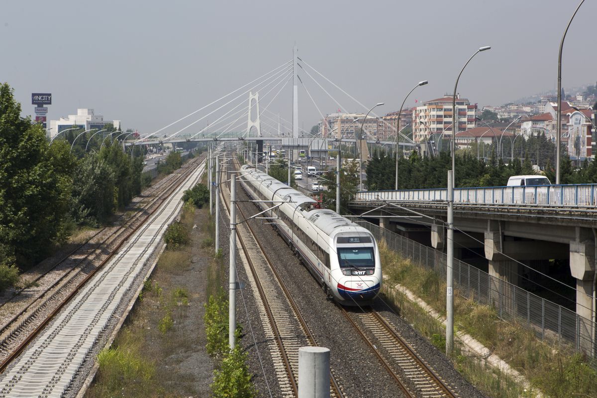 ANKARA-İSTANBUL HIZLI TREN DEMİRYOLU ESKİŞEHİR-KÖSEKÖY ve KÖSEKÖY-GEBZE KESİMLERİ 2